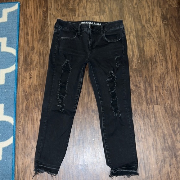 American Eagle Capris - Picture 1 of 5